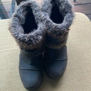 Sorel Black and Gray Fur-Trimmed Winter Boots